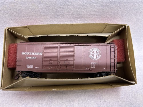 Beautiful Mc Kean BoxCar Kits HO(SPECIFY WHICH ONE YOU WANT)