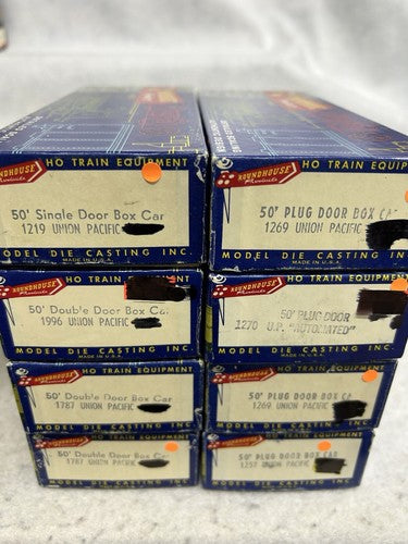 Roundhouse Union Pacific 50’Box Cars (SPECIFY 1st, 2nd, And 3rd CHOICES)