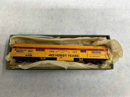 Athearn Commemorative Carstens Coach, 40 Years HO (2 Available)