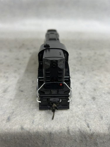Handsome Atlas Alco RS-11 NYC Locomotive HO