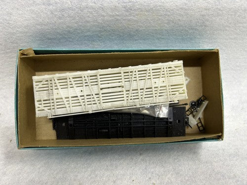 Mixed Athearn 40’ Box Cars Kits, HO (SPECIFY WHICH YOU WANT WHEN ORDERING)