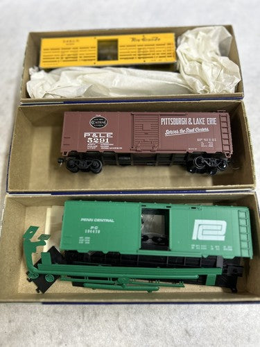 Misc. Roundhouse 40’ Box/Stock Cars HO