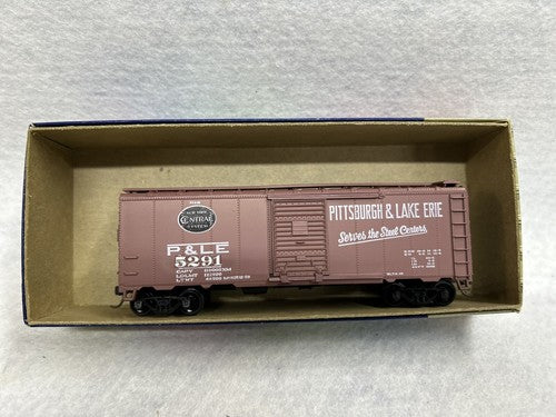 Misc. Roundhouse 40’ Box/Stock Cars HO