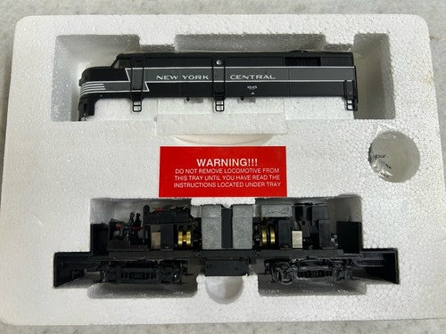 Beautiful Proto 2000 FA A-A New York Central 2 Engine Set Both Pwrd. HO