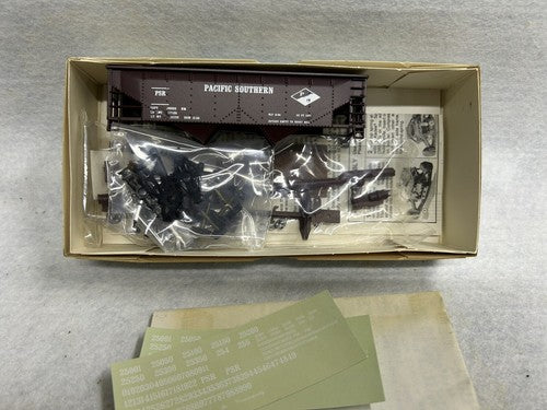 Mixed Walter’s rolling stock kits HO, varied roads