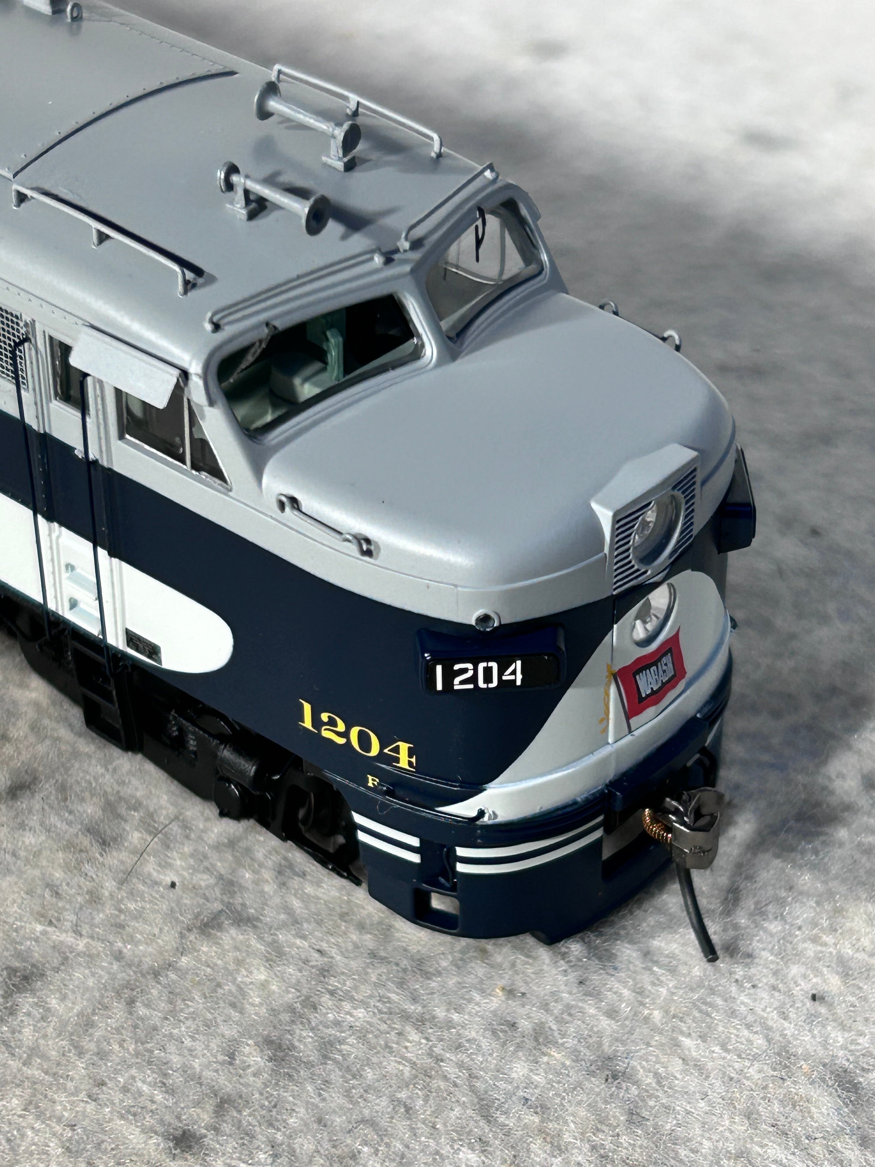 Beautiful Rapido Wabash railroad F3 – A #1204 Locomotive DCC/Sound