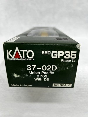 Beautiful KATO Union Pacific Railroad GP-35 Diesel Engine HO