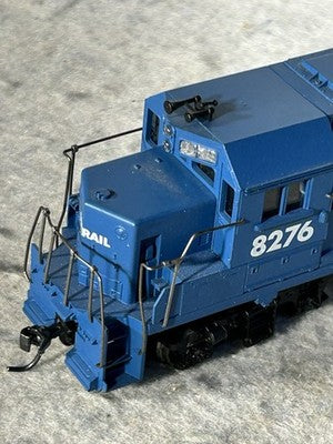 Handsome Athearn Blue Box Conrail GP-38-2 Locomotive HO