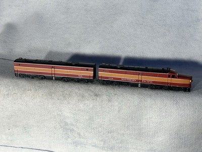 Nice Athearn Southern Pacific RR ALCO PA/B + 9-Car Passenger Set HO (Ex-Boxes)
