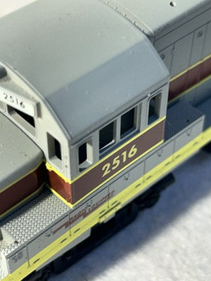 Beautiful Stewart /KATO GE EL Railroad U-25B Diesel Engine  HO