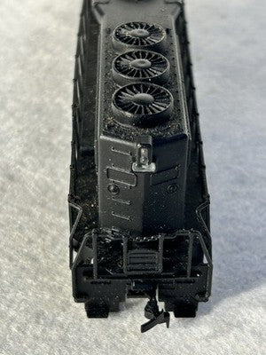 Stately Bachman Penn Central RR  GP-35 Diesel Engine HO (No Box)