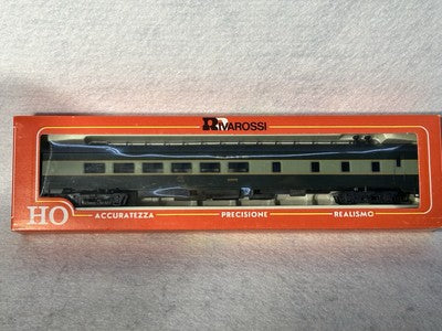 Classic Rivarossi Erie RR E-8 2 engine/6 Car Passenger (Set Pow./Dum.) HO