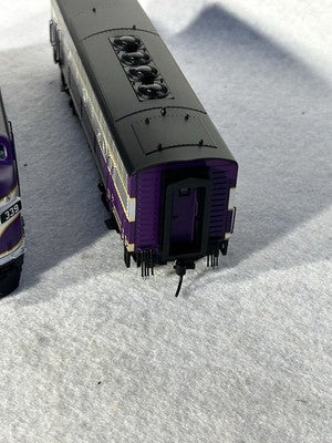 Gorgeous BLI Atlantic Coastline RR F-3 A/B Locomotive Set Paragon 4/DCC HO