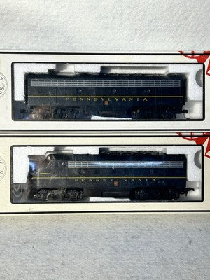 Stout Stewart/KATO  F-7-A/B Phase I Late PENNSY Locos Both Powered