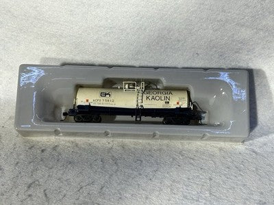 Nice Atlas Single Georgia Kaolin Single Dome Tank Car HO
