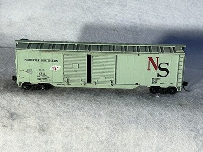 Nice Athearn Norfolk Southern RR 50’ Double Door Box Car K-D’s HO (Ex Box)
