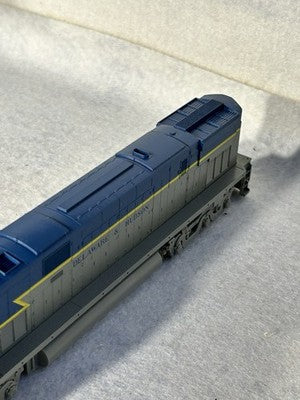 Sleek Stewart ALCO C-628 Delaware & Hudson RR Road Engine HO