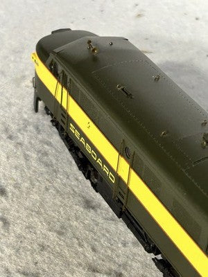 Nice Proto 2000 FA -2 A/B Seaboard Air Line  RR HO Locomotives  (Incorrect Box)