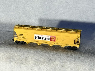 Nice Athearn Shell Plastics  4-Bay Covered Hopper Car HO