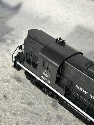 Vintage AtlasKATO New York Central RR Alco RS-11 Locomotive HO (Ex Box)