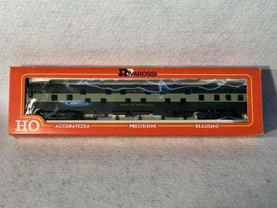 Classic Rivarossi Erie RR E-8 2 engine/6 Car Passenger (Set Pow./Dum.) HO