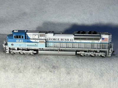Cool Athearn Genesis George HW Bush SD-70ACE DCC/Sound HO
