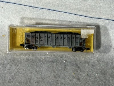 Nice ATLAS Western Maryland RR 3-Bay 90 Ton Hopper Car/Load/Weathered N Gauge