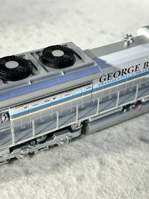 Cool Athearn Genesis George HW Bush SD-70ACE DCC/Sound HO