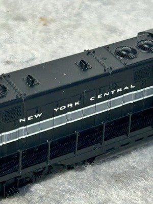Handsome Atlas New York Central RR Lightning Scheme GP-7 # 5810 Loco N Gauge
