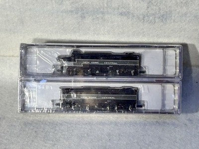 Beautiful Life-Like  Alco NY CENTRAL RR Powered FA/B Engines Both Pwrd. N Sealed