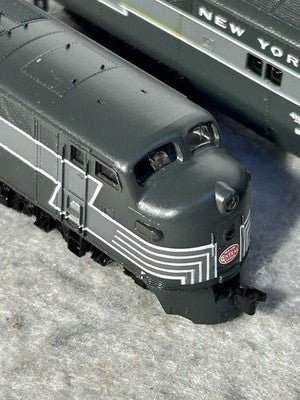 Vintage Life Like New York Central RR Lightning Scheme E-7 Loco Set A/B  N Gauge
