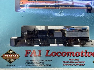 Nice  Proto 2000  FA/A -1 Great Northern RR Locomotive 2 Engine Set DCC Ready