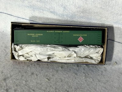 Nice Roundhouse Mixed Road 50’ Box Cars/Kits HO(PRICE IS PER CAR-PLEASE SPECIFY)