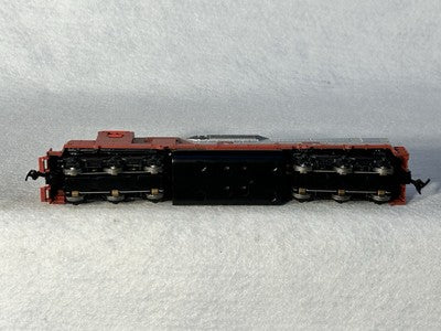 Rare Athearn SD-40 Santa Fe RR￼Passenger Diesel Locomotive HO