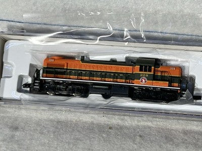 Colorful Atlas Classic Great Northern RR Alco RS-3 Loco N Gauge
