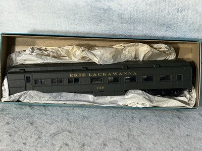Nice Athearn Erie Lackawanna RR 5 Car Passenger Set HO