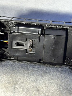 Nice Lionel NYS & W RR ALCO RS-3 Loco With Display Case O Gauge