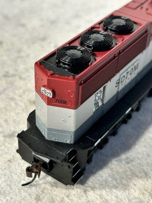 Nice Athearn Genesis EMD SD-70M Lease Unit Diesel Engine DCC Ready HO