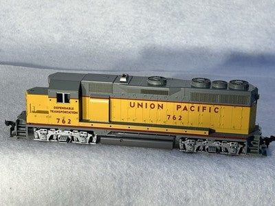 Stalwart KATO Union Pacific Railroad GP-35 Diesel Engine HO