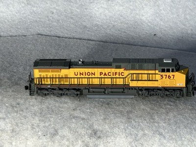 Powerful KATO Union Pacific RR AC4400CW Diesel Engine N GAUGE