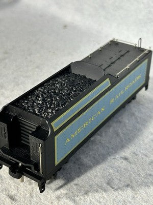 Beautiful Rivarossi NYC/StL RR 2-8-4 Berkshire Locomotive/ 2 Passenger Car Set