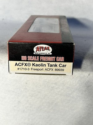 Nice Atlas Single Mixed Kaolin Single Dome Tank Cars HO