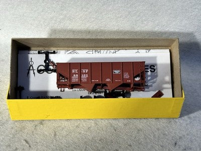 Accurail Mixed  RR 2-Bay Hopper Kits HO (PRICE/SINGLE CAR; SPECIFY CHOICE)