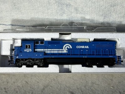Handsome ATLAS Master Silver  CONRAIL Dash 8-40C Diesel Engine DCC Ready HO