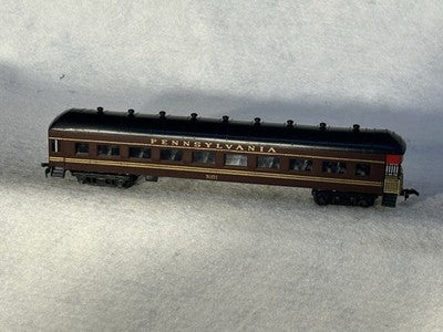 Nice Concor PENNSY RR 67’ - 5 Car Passenger Set/Interiors HO (Incorrect Boxes)