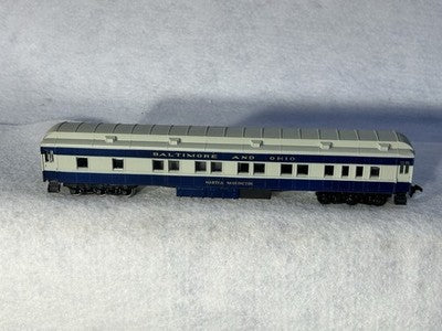 Cool Athearn Baltimore & Ohio RR F-7 A-B-A/6-Car Pass Set HO A & B Powered