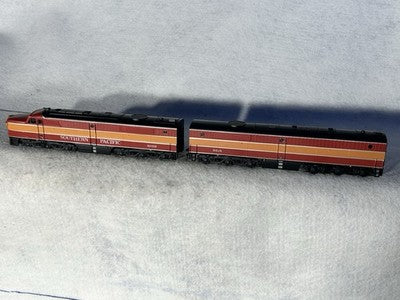 Nice Athearn Southern Pacific RR ALCO PA/B + 9-Car Passenger Set HO (Ex-Boxes)