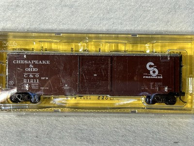 Nice KADEE Mixed RR 50’ Box Cars HO (PLEASE SPECIFY YOUR CHOICE)￼