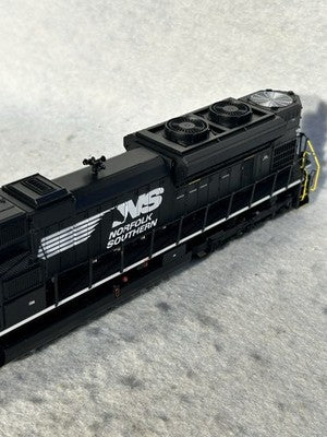 Regal BLI Norfolk Southern RR SD-70ACE DCC /Paragon 4 Sound/Smoke HO