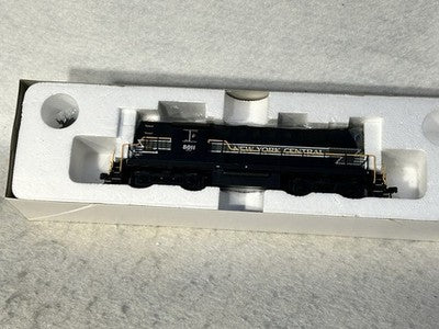 Handsome Atlas Classic Alco RS-11 NYC Locomotive HO